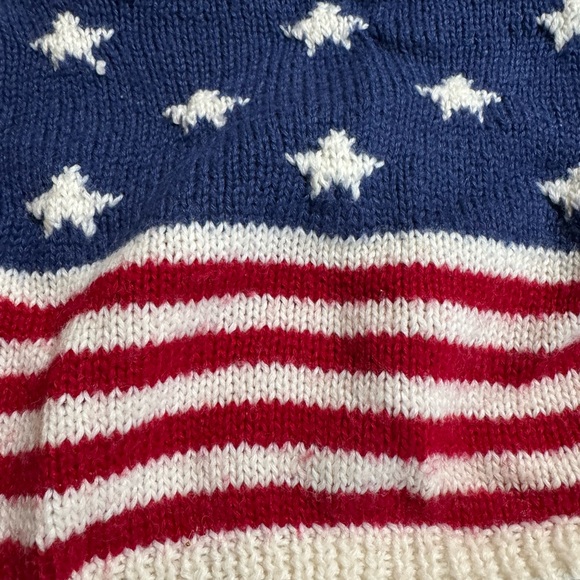 Hand Knit American Flag Baby Sweater 0-6 Months - Picture 4 of 4